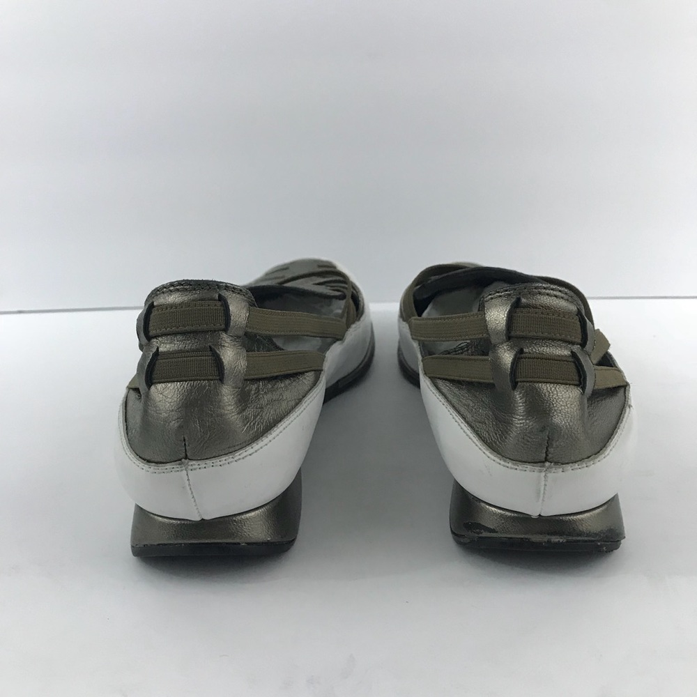 ❌Sold❌ Stuart Weitzman Slip on Sneakers - Picture 3 of 8